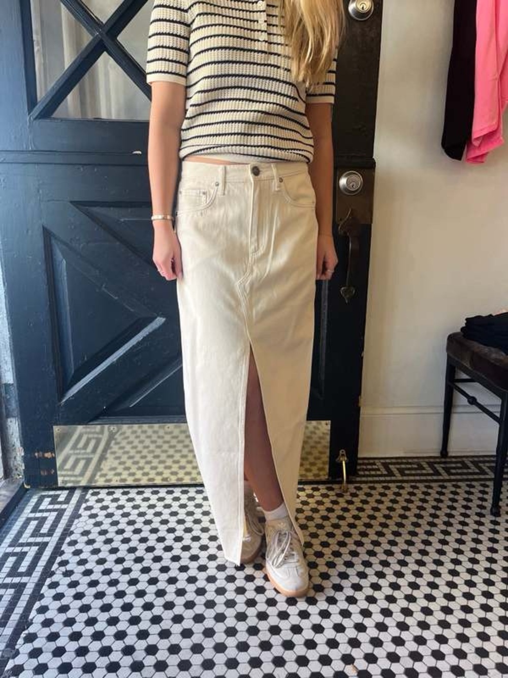 Rag & Bone Avery Denim Ecru Maxi Skirt Front Slit Raw Hem Size 25 Cool Girl Chic
